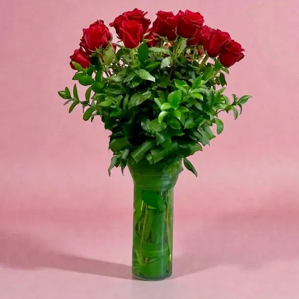 25 Classic Red Roses